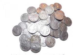 אם אתם רוצים להתחיל תחביב של אספנות מטבעות, תדעו שיש לכם אפשרויות שונות דרכן תוכלו לקנות את המטבעות.
